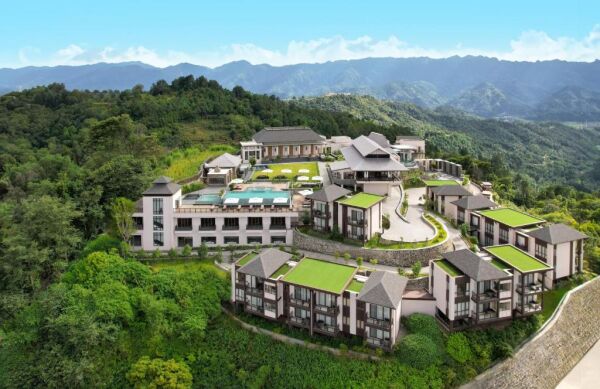 Uçaklı Nepal Lüks Tatil Turu