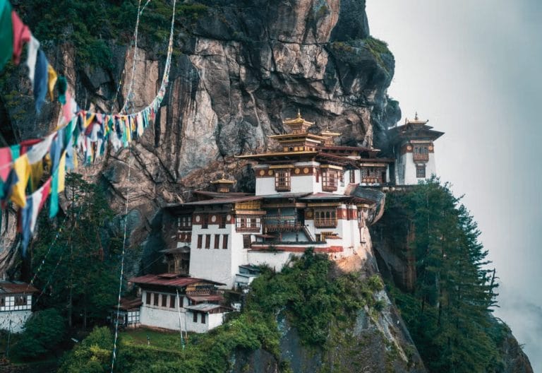 3. GÜN BHUTAN THMPUYA VE ŞEHİR TURU – Keşif Bhutan Turu Kişiye Özel Şoförlü VIP Program