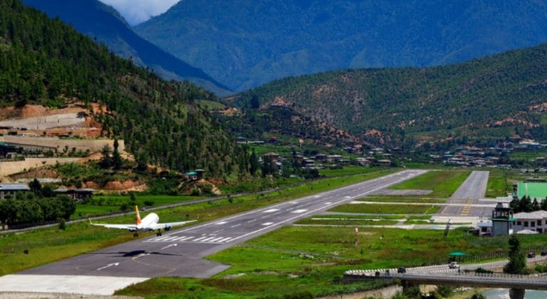 4. GÜN-SIAM NIRAMIT ŞOV – Keşif Bhutan Turu Kişiye Özel Şoförlü VIP Program (2)