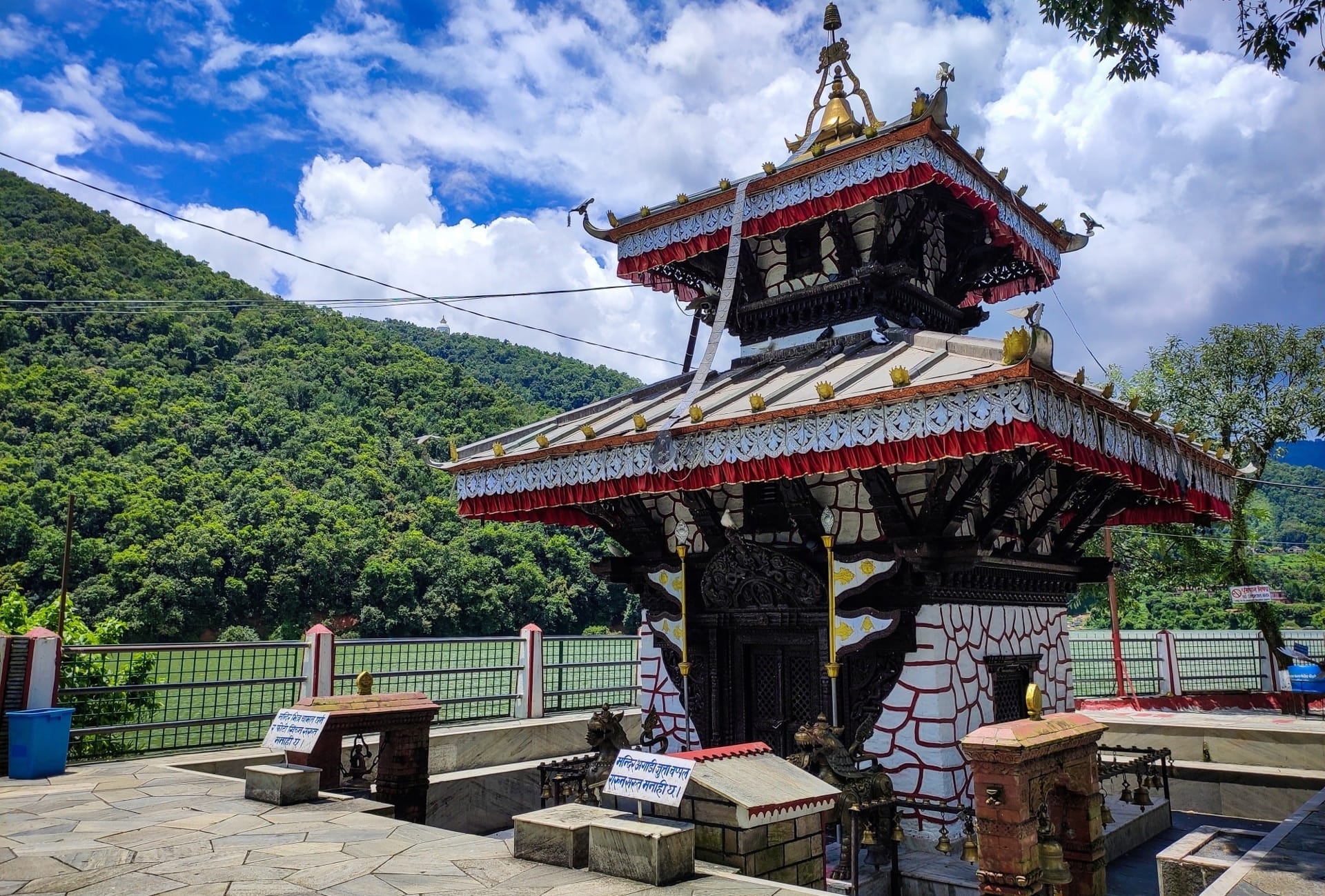 Nepal – 5 Yıldızlı Otel&Uçaklı Ki̇şi̇ye Özel Şoförlü Vi̇p Program