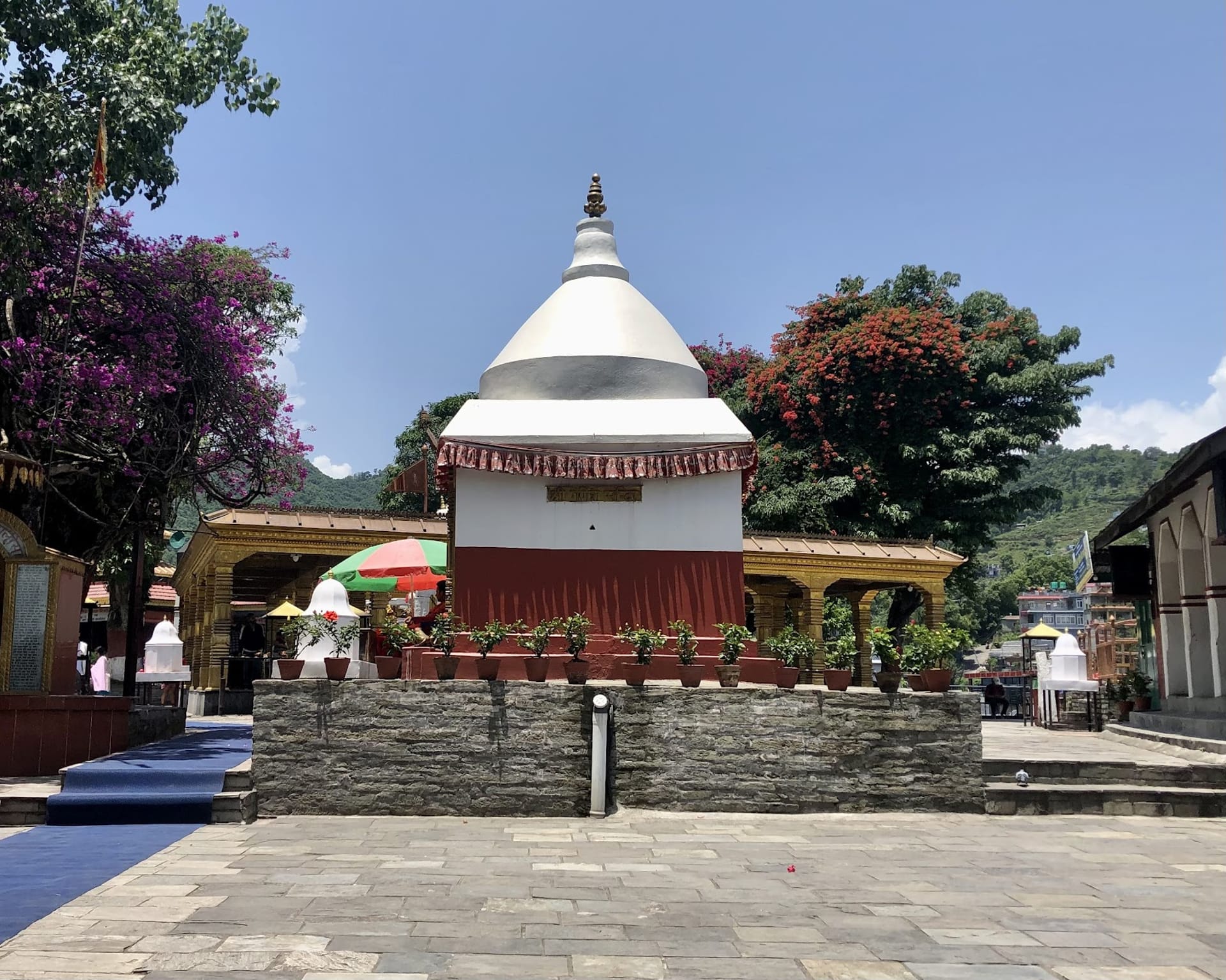 Nepal – 5 Yıldızlı Otel&Uçaklı Ki̇şi̇ye Özel Şoförlü Vi̇p Program