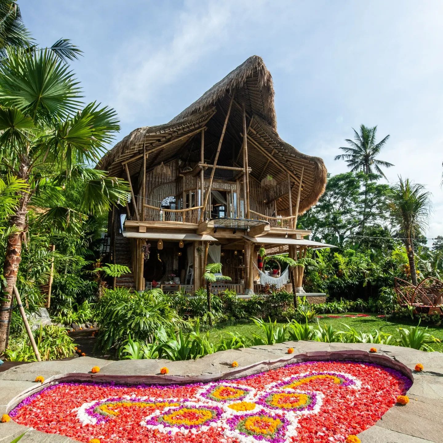 Fantastik Balayı Paketi Netflix Ödüllü Bambu Vi̇lla Konaklamali