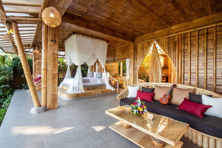 Fantastik Balayı Paketi Netflix Ödüllü Bambu Villa Konaklamalı Uçak Dahil